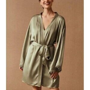 Women's BHLDN BEHOLDEN Sage Green Viscose Satin Tie Front Matine Robe M